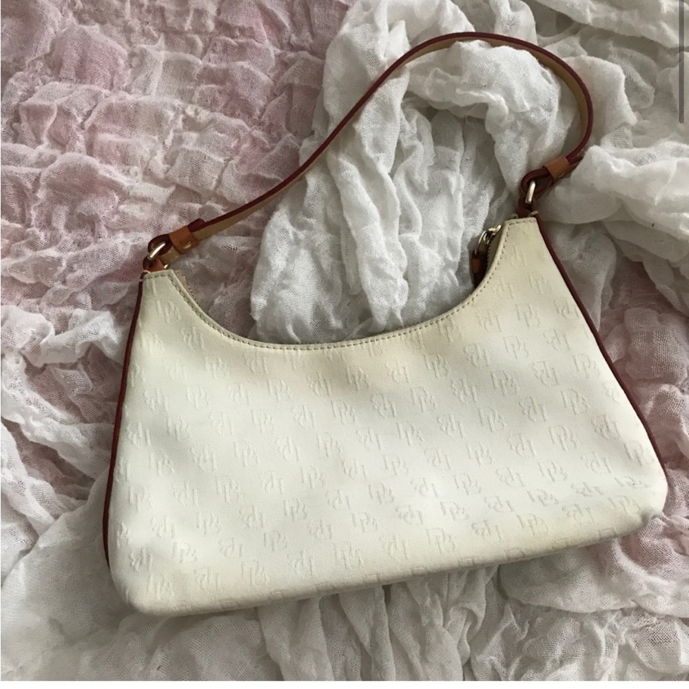 ISO DOONEY AND BOURKE WHITE/CREAM SIGNATURE 🚨
